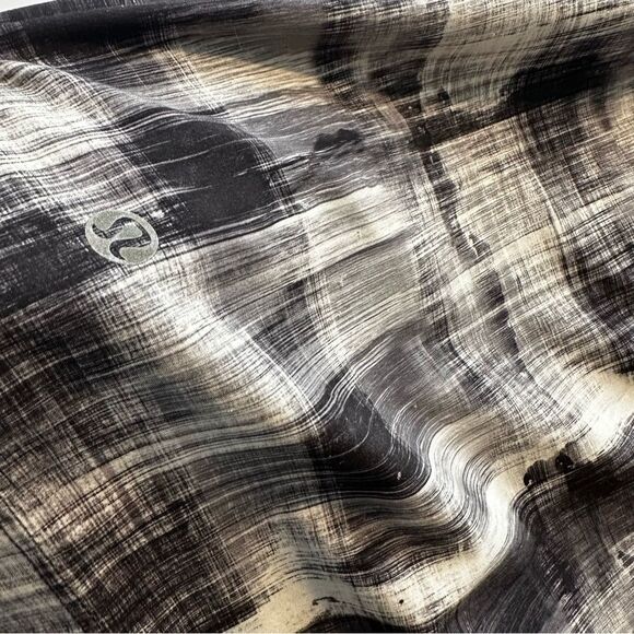 Lululemon men's lightweight unlined athletic workout quick dry shorts size large - Picture 4 of 6